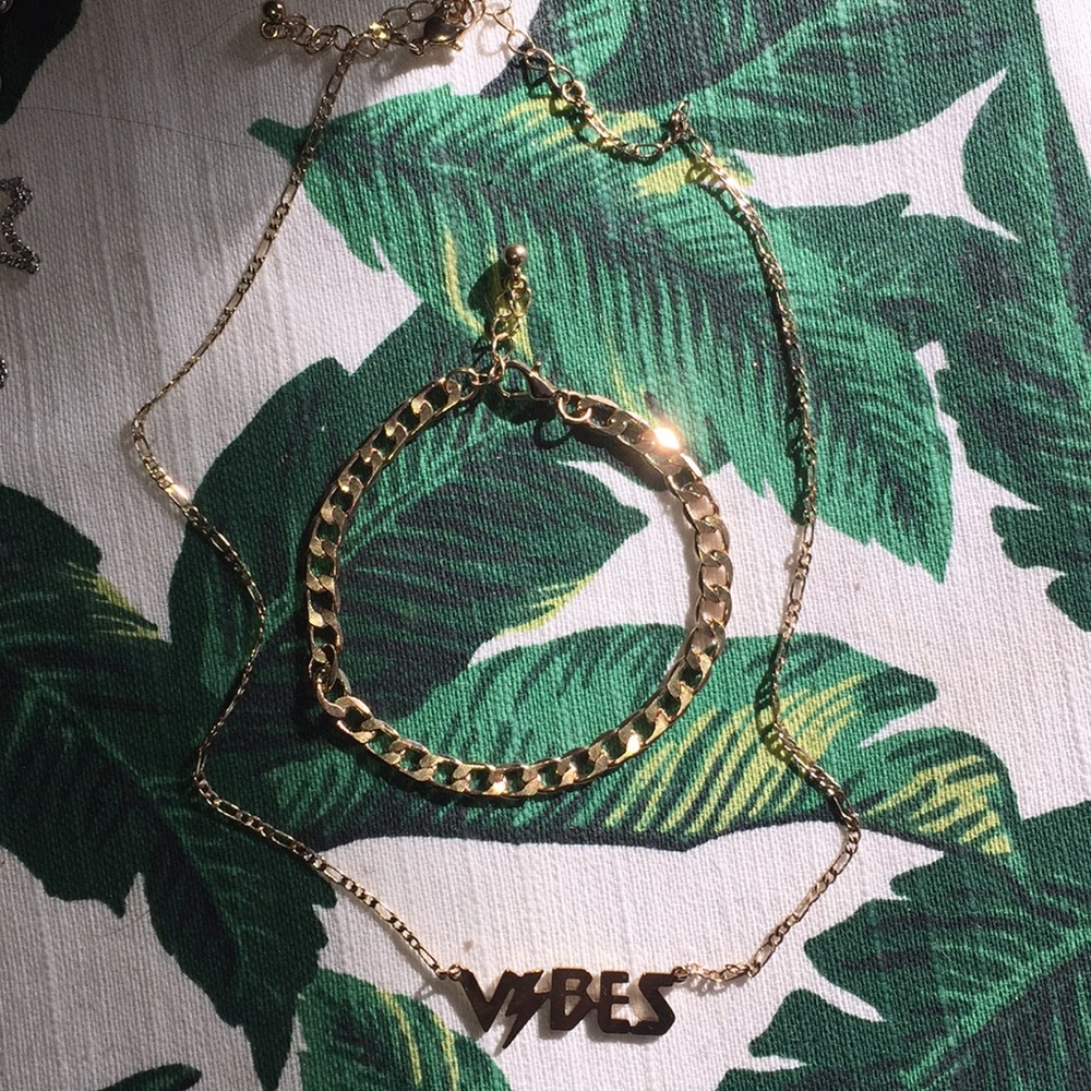 Fígaro chain “vibez” necklace & bracelet